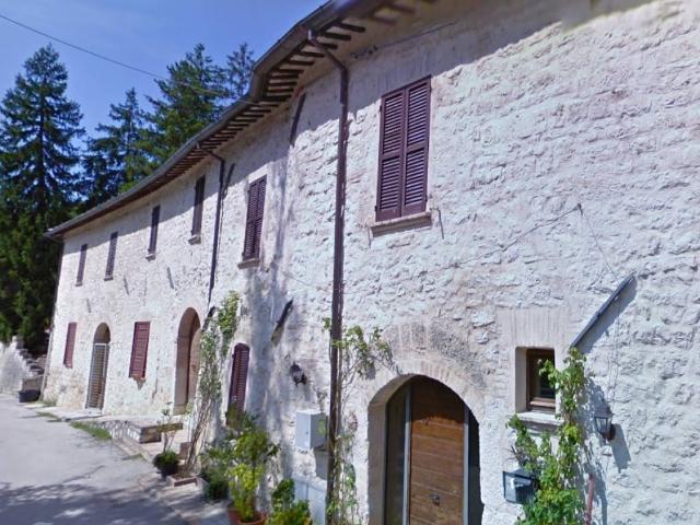 Palazzo / Stabile in vendita a Foligno PG
