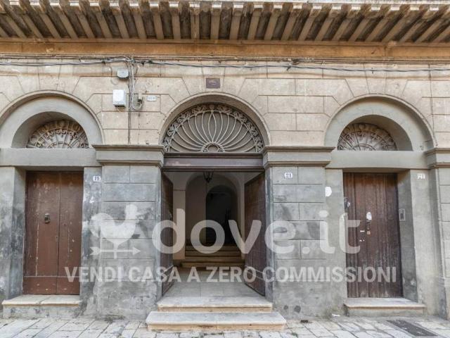 Palazzo / Stabile in vendita a Francavilla Fontana BR