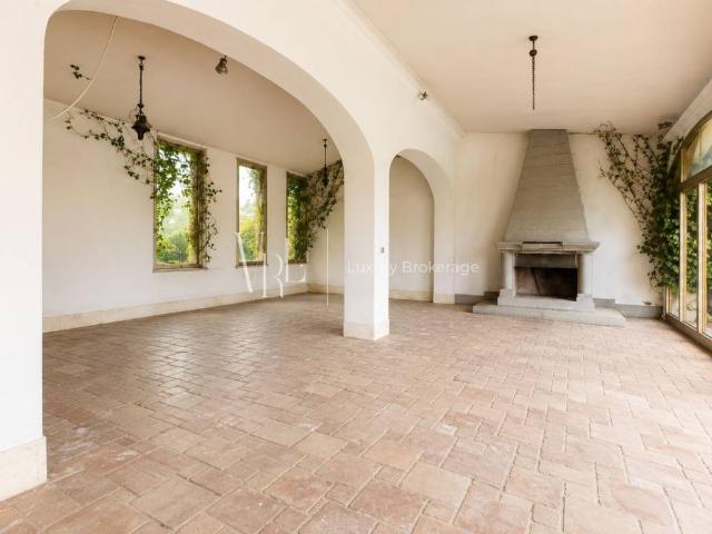 Palazzo / Stabile in vendita a Frascati RM
