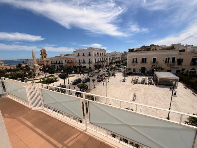 Palazzo / Stabile in vendita a Gallipoli LE