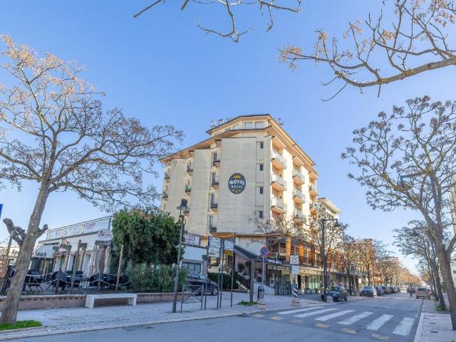 Palazzo / Stabile in vendita a Gatteo FC