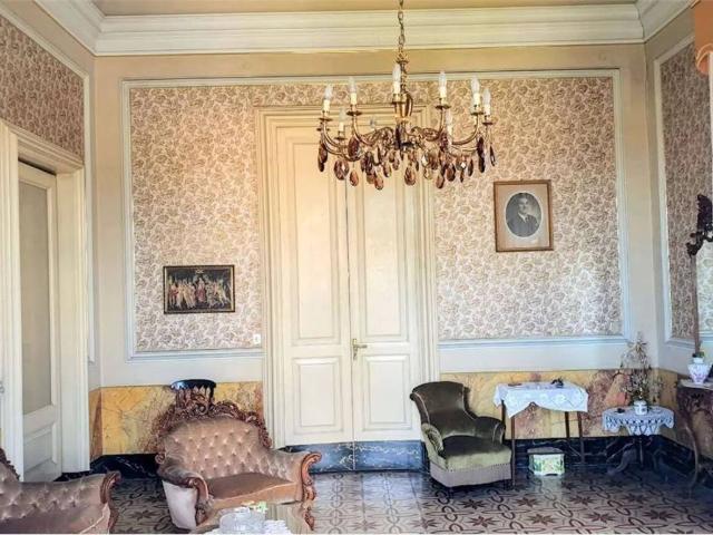 Palazzo / Stabile in vendita a Giarre CT