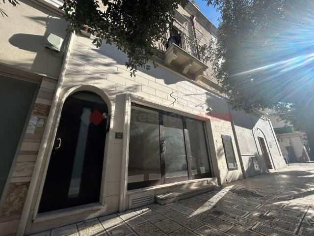 Palazzo / Stabile in vendita a Grottaglie TA