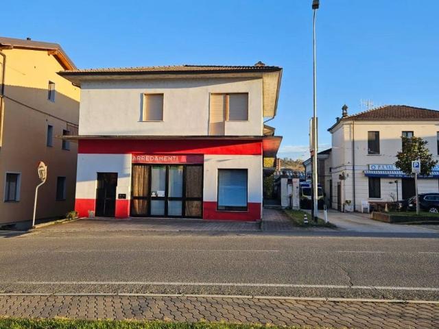 Palazzo / Stabile in vendita a Lugagnano Val d'Arda PC