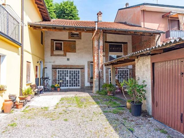 Palazzo / Stabile in vendita a Lainate MI