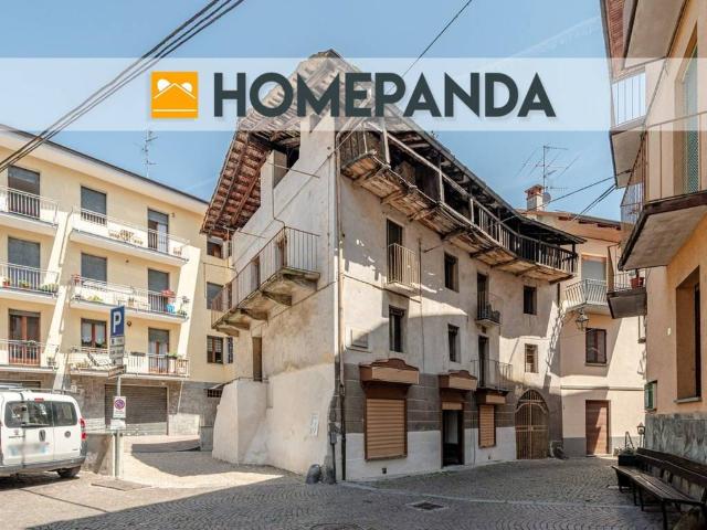 Palazzo / Stabile in vendita a Lanzo Torinese TO