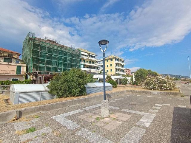 Palazzo / Stabile in vendita a Lavagna GE