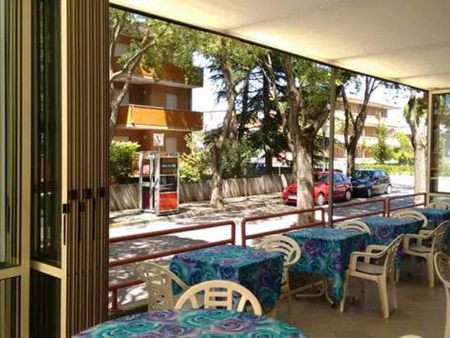 Palazzo / Stabile in vendita a Lignano Sabbiadoro UD