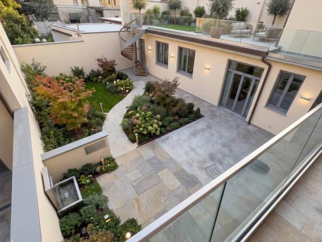 Palazzo / Stabile in vendita a Lissone MB