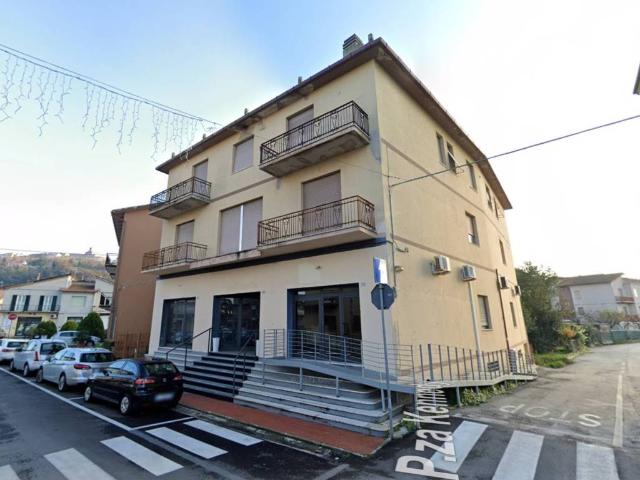 Palazzo / Stabile in vendita a Loreto AN