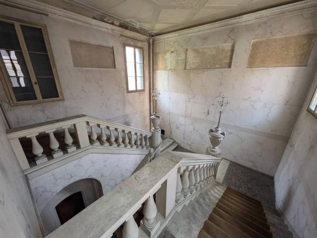 Palazzo / Stabile in vendita a Padova PD