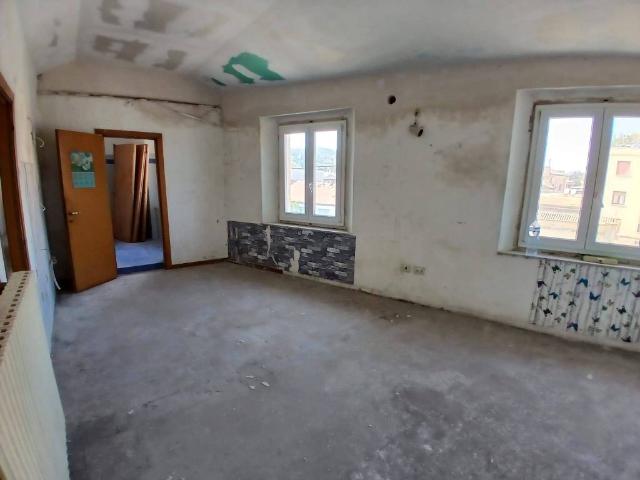 Palazzo / Stabile in vendita a Pesaro PU