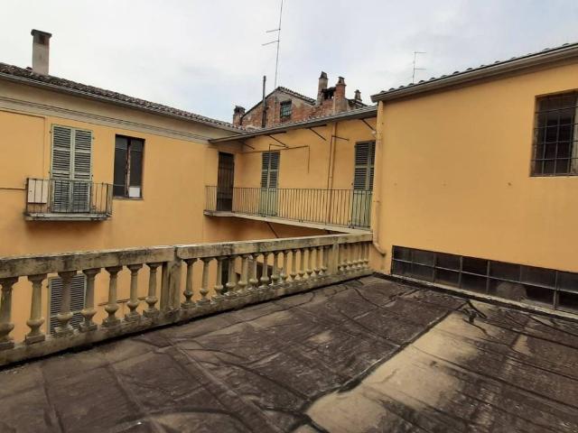 Palazzo / Stabile in vendita a Piacenza PC