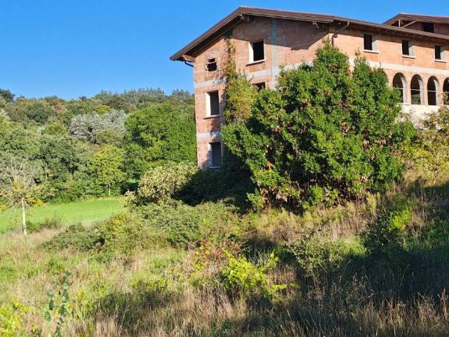 Palazzo / Stabile in vendita a Polpenazze del Garda BS