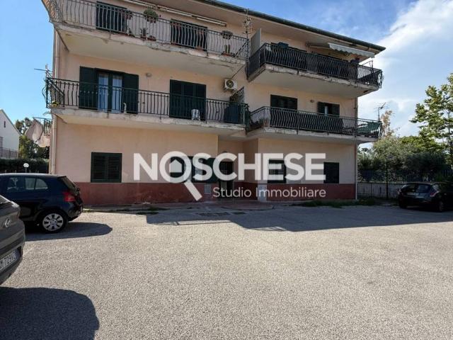 Palazzo / Stabile in vendita a Pontecagnano Faiano SA