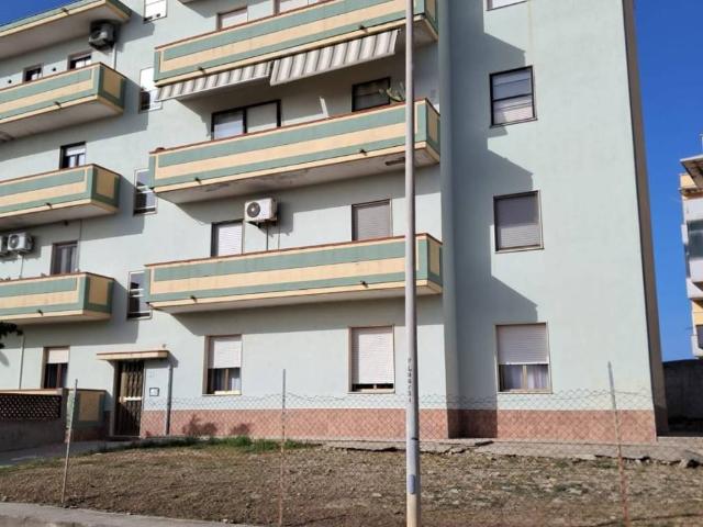 Palazzo / Stabile in vendita a Porto Torres SS