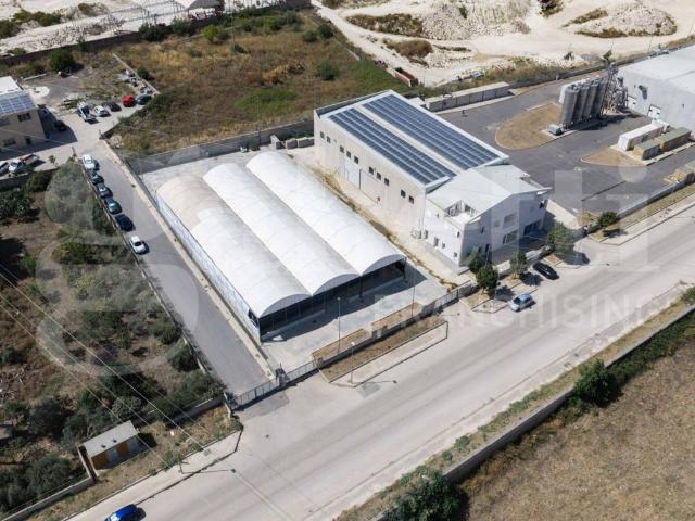 Palazzo / Stabile in vendita a Ragusa RG