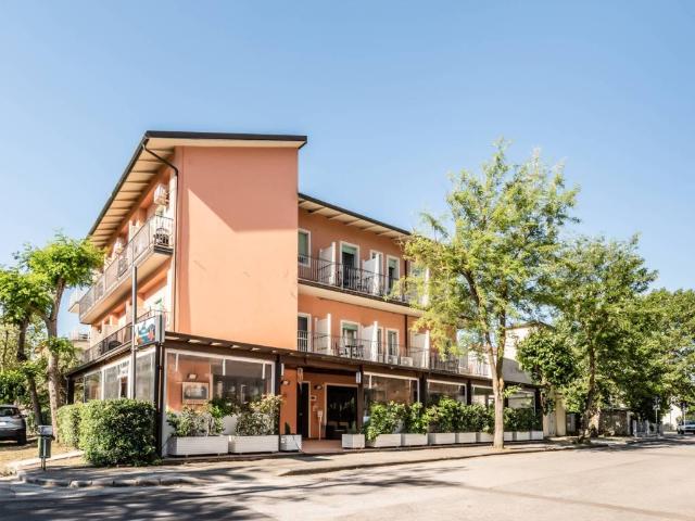 Palazzo / Stabile in vendita a Ravenna RA