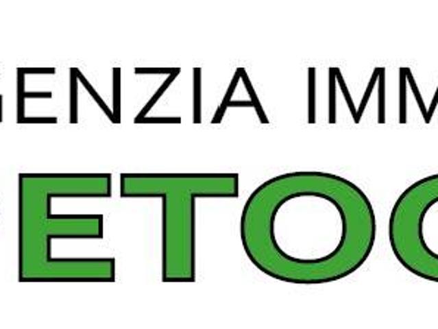 Palazzo / Stabile in vendita a Reggiolo RE