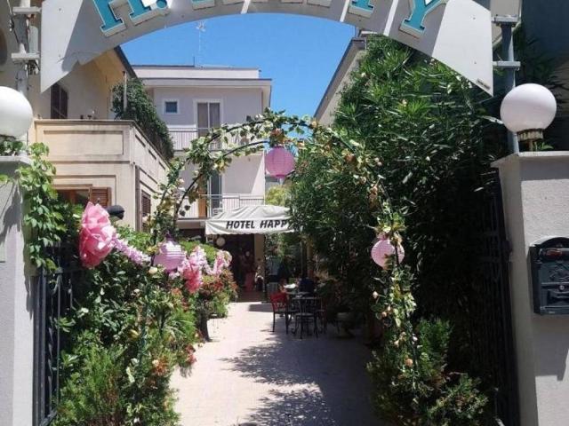 Palazzo / Stabile in vendita a Rimini RN