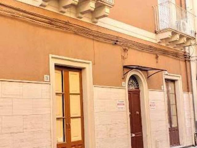 Palazzo / Stabile in vendita a Riposto CT