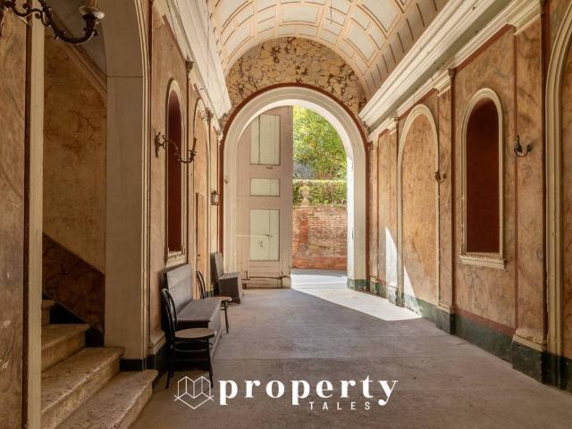 Palazzo / Stabile in vendita a Ripatransone AP