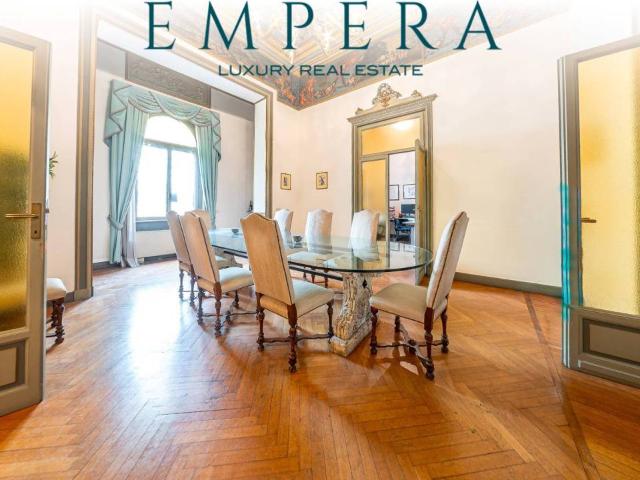 Palazzo / Stabile in vendita a Roma RM