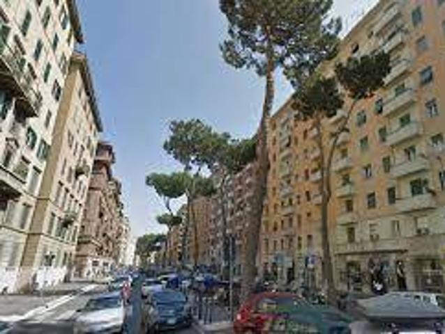 Palazzo / Stabile in vendita a Roma RM