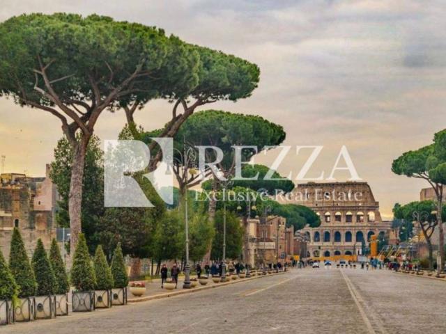 Palazzo / Stabile in vendita a Roma RM