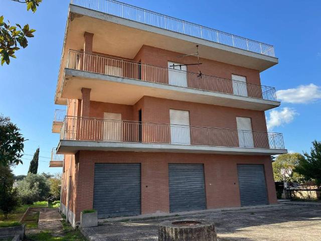Casa indipendente in vendita a Roma RM