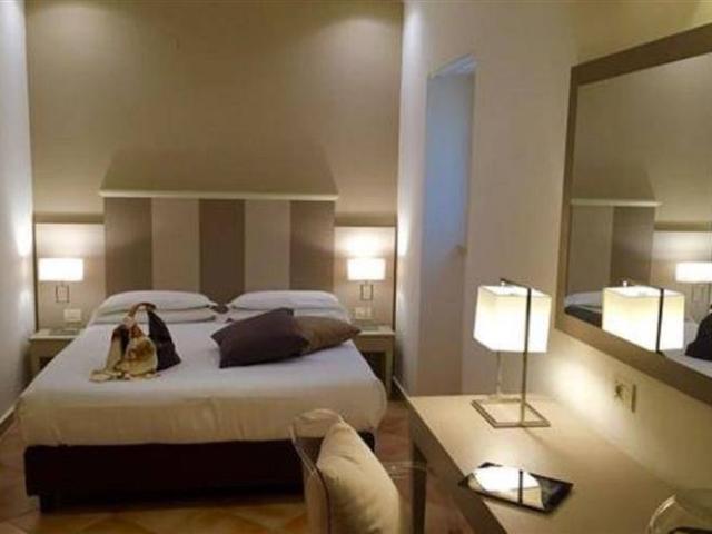 Palazzo / Stabile in vendita a Roma RM