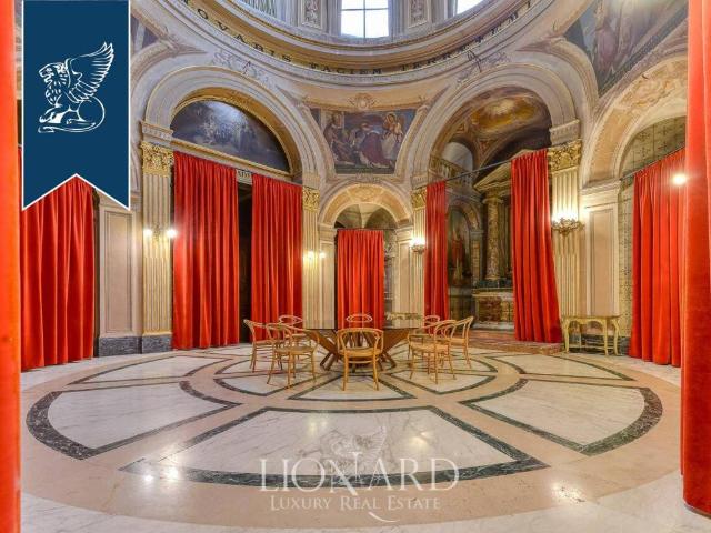 Palazzo / Stabile in vendita a Roma RM