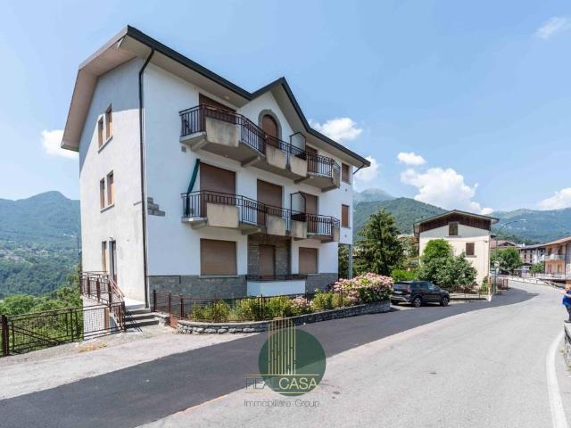 Palazzo / Stabile in vendita a Rota d'Imagna BG
