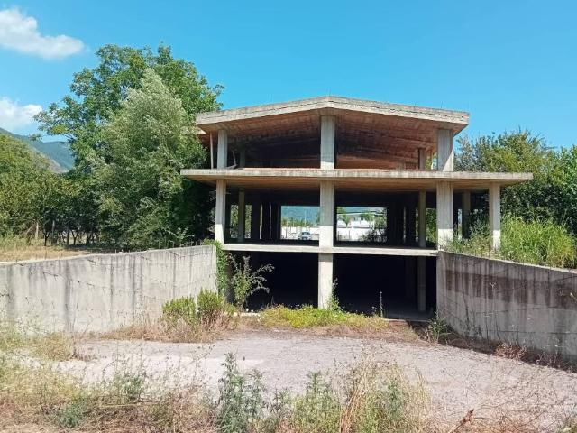 Palazzo / Stabile in vendita a Striano NA