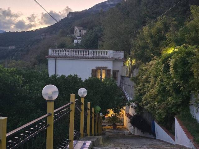 Palazzo / Stabile in vendita a Salerno SA