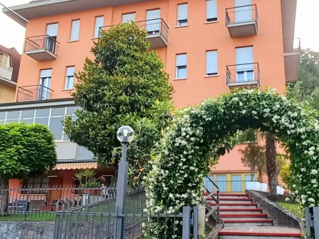 Palazzo / Stabile in vendita a Salsomaggiore Terme PR