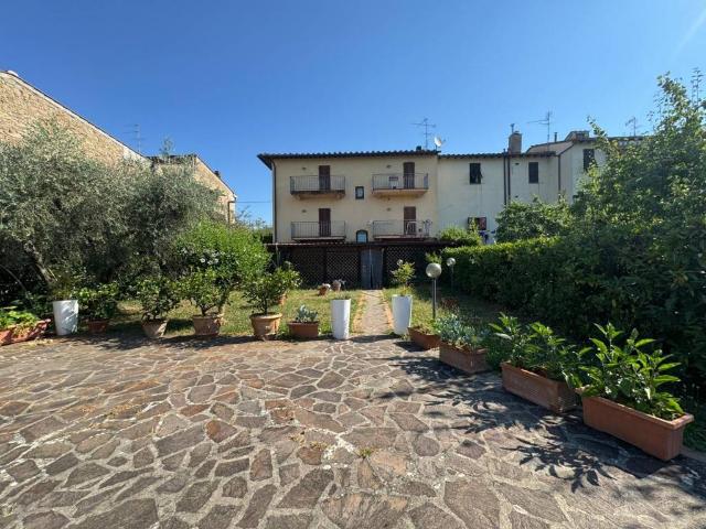 Palazzo / Stabile in vendita a San Casciano in Val di Pesa FI