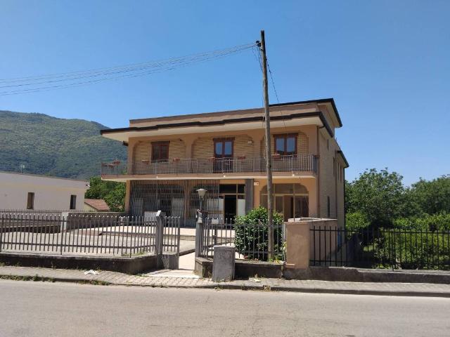 Palazzo / Stabile in vendita a San Felice a Cancello CE