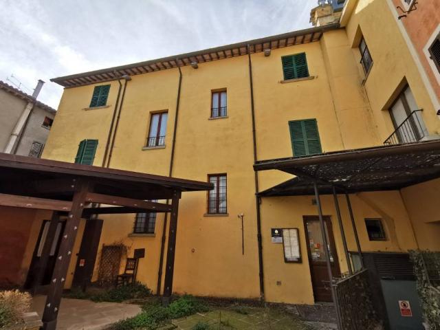 Palazzo / Stabile in vendita a Sant'Angelo in Vado PU