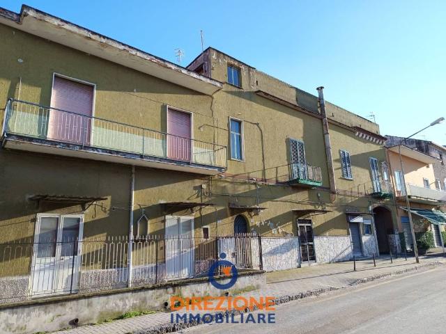 Palazzo / Stabile in vendita a Sant'Antimo NA