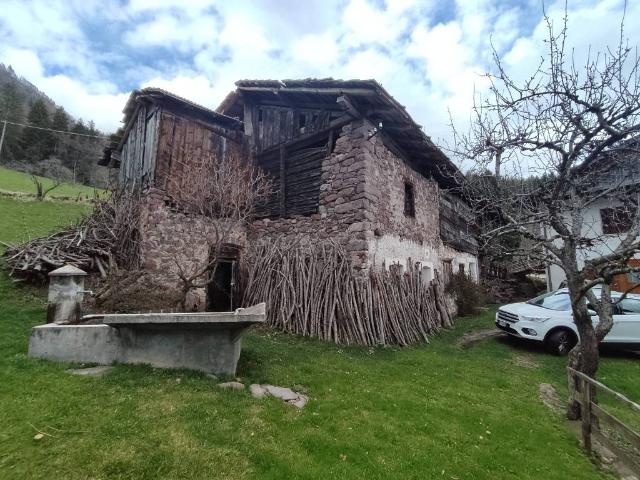 Palazzo / Stabile in vendita a Sant'Orsola Terme TN