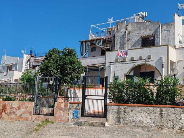 Palazzo / Stabile in vendita a Scalea CS