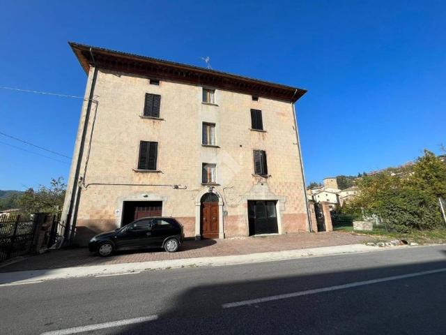 Palazzo / Stabile in vendita a Scheggia e Pascelupo PG