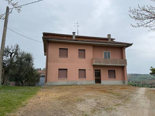 Palazzo / Stabile in vendita a Senigallia AN