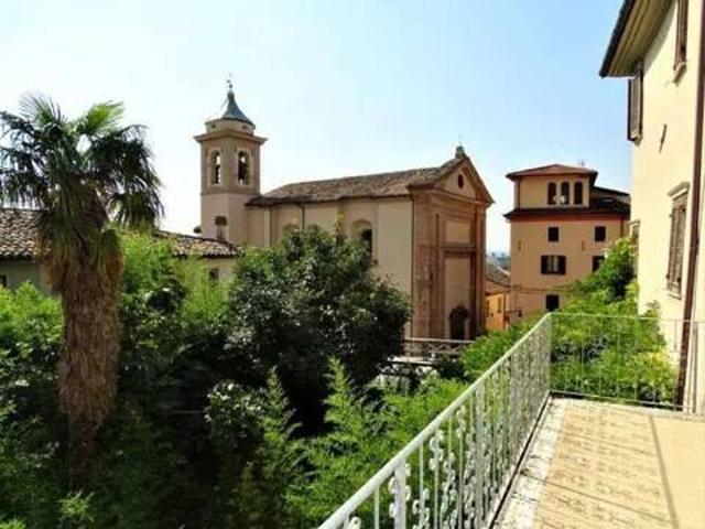 Palazzo / Stabile in vendita a Sigillo PG