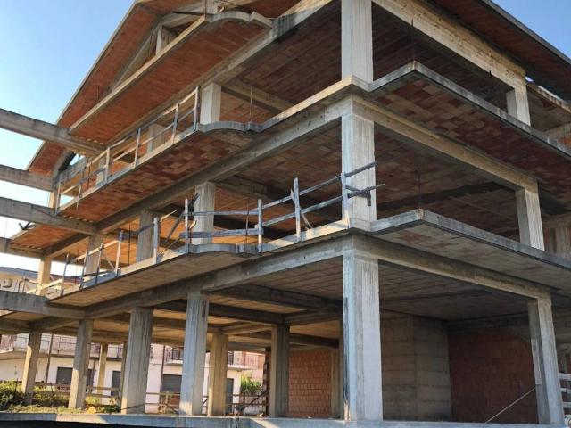 Palazzo / Stabile in vendita a Siderno RC