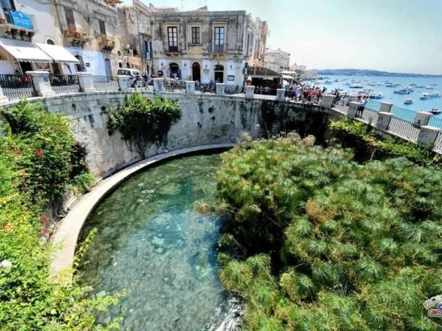 Palazzo / Stabile in vendita a Siracusa SR
