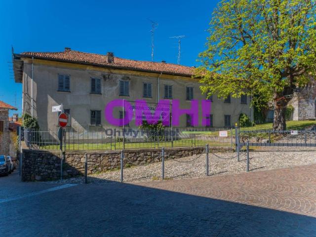 Palazzo / Stabile in vendita a Somma Lombardo VA