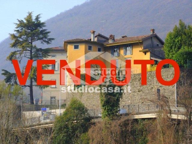 Palazzo / Stabile in vendita a Sovere BG