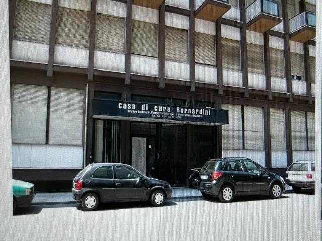 Palazzo / Stabile in vendita a Taranto TA